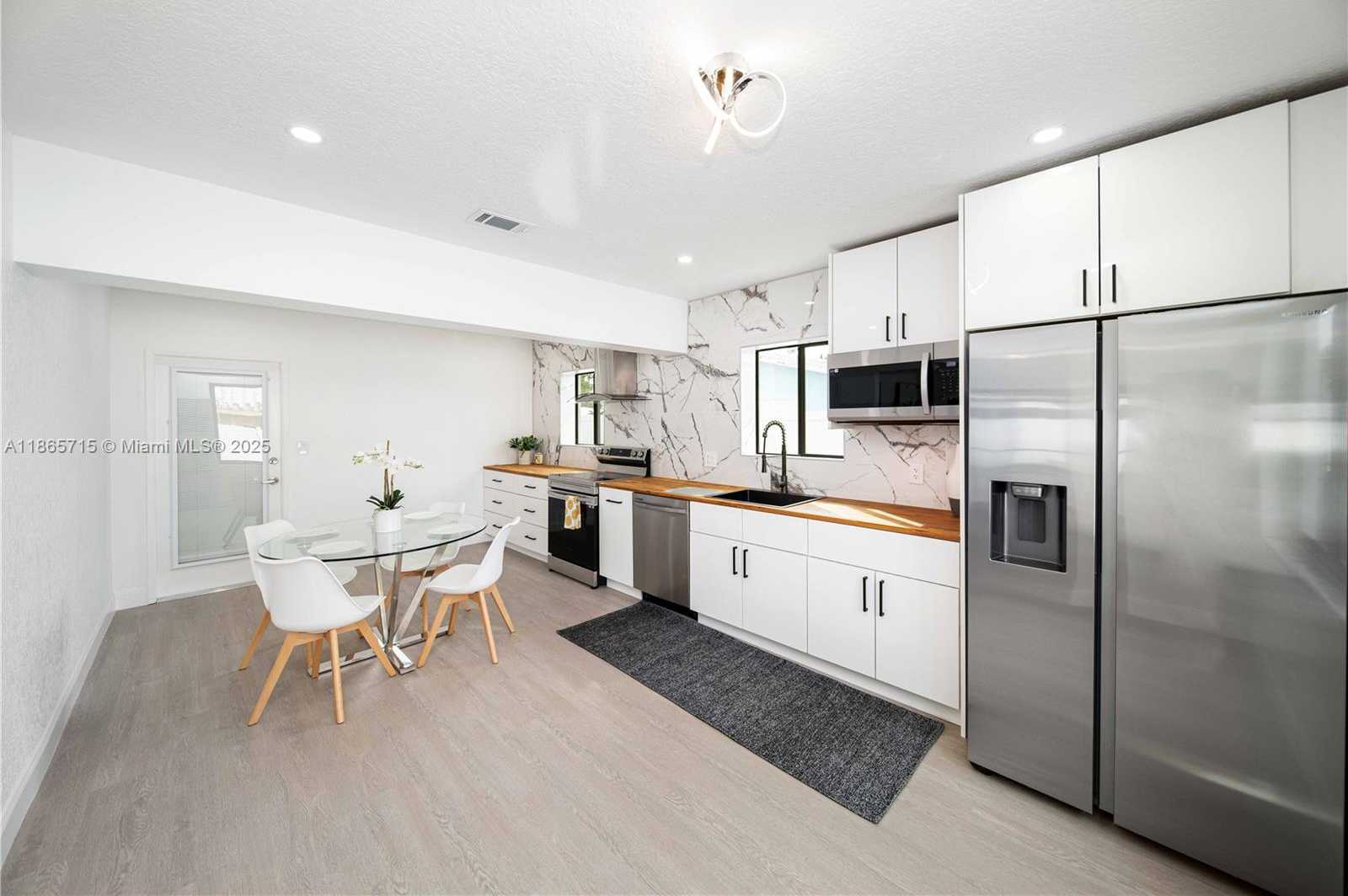Small Image of 1985 WINDWARD DR, Lauderdale By The Sea Number 31