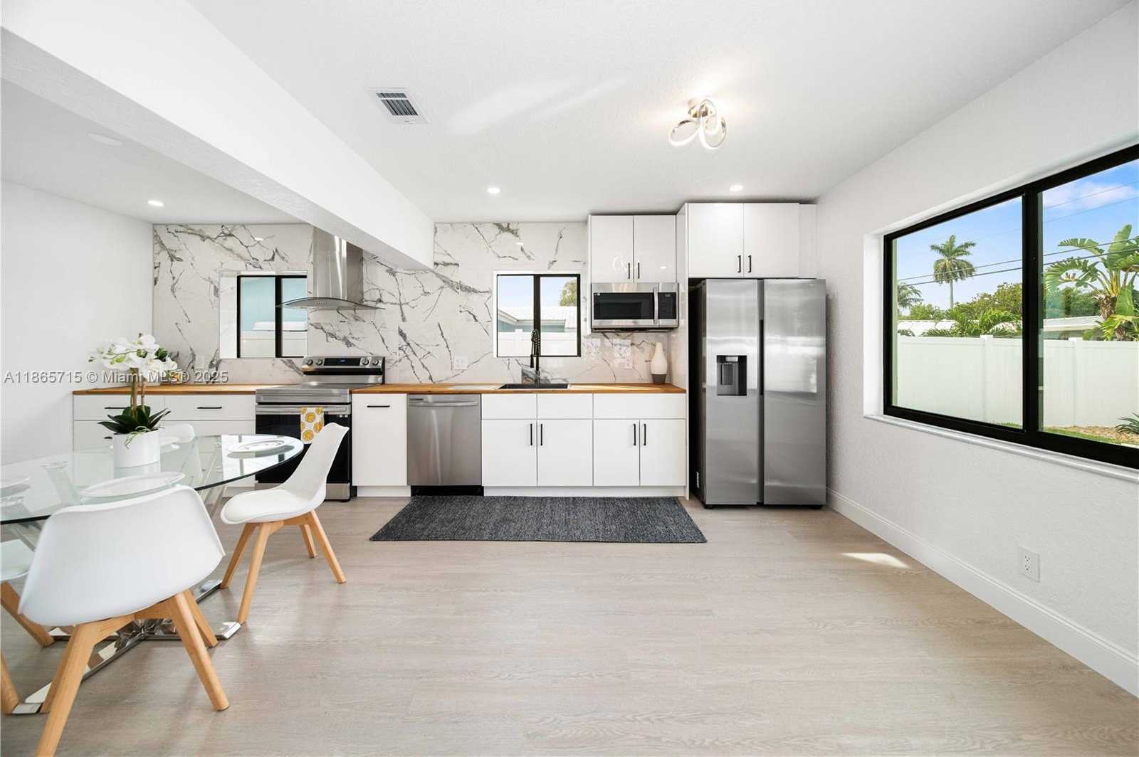 Small Image of 1985 WINDWARD DR, Lauderdale By The Sea Number 33