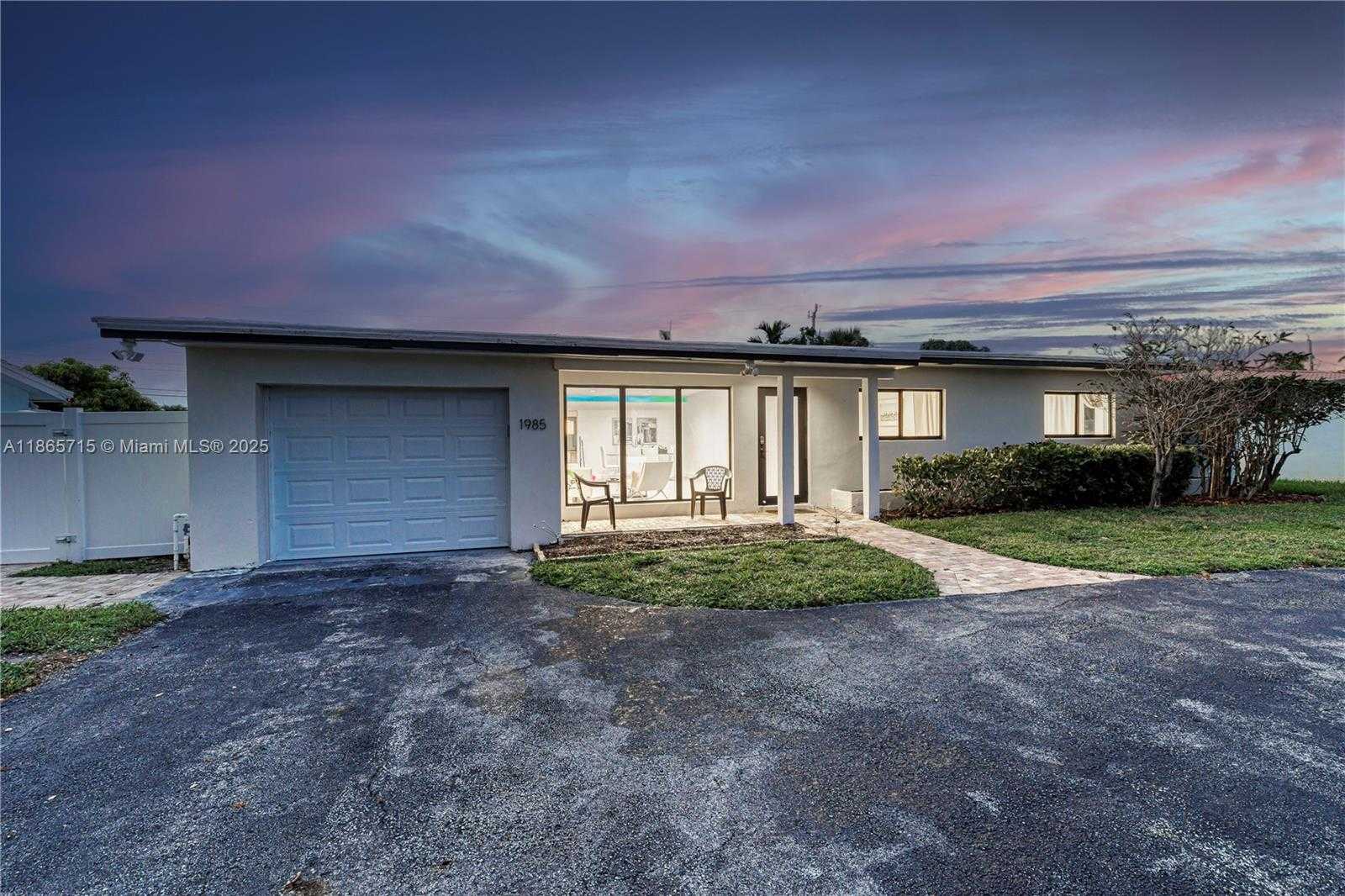 Small Image of 1985 WINDWARD DR, Lauderdale By The Sea Number 41