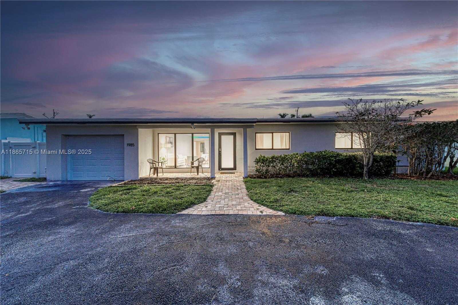 Small Image of 1985 WINDWARD DR, Lauderdale By The Sea Number 42
