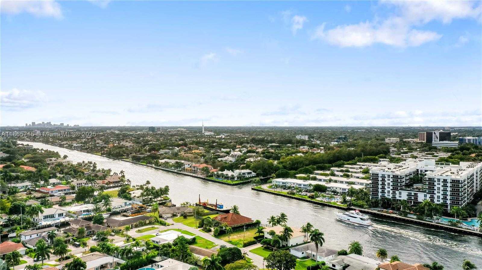 Small Image of 1985 WINDWARD DR, Lauderdale By The Sea Number 5