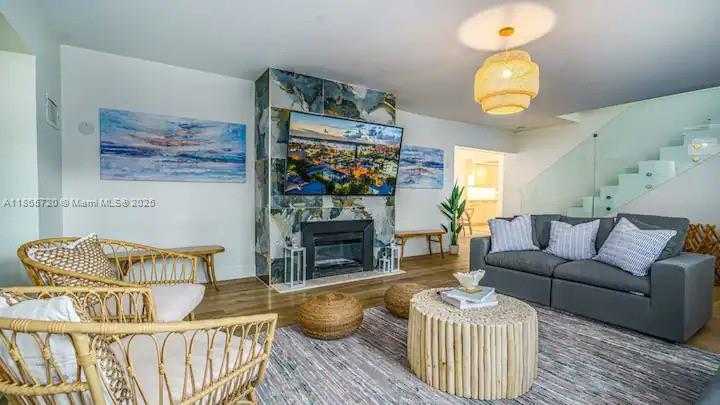 Small Image of 320 POLK ST, Hollywood Number 7