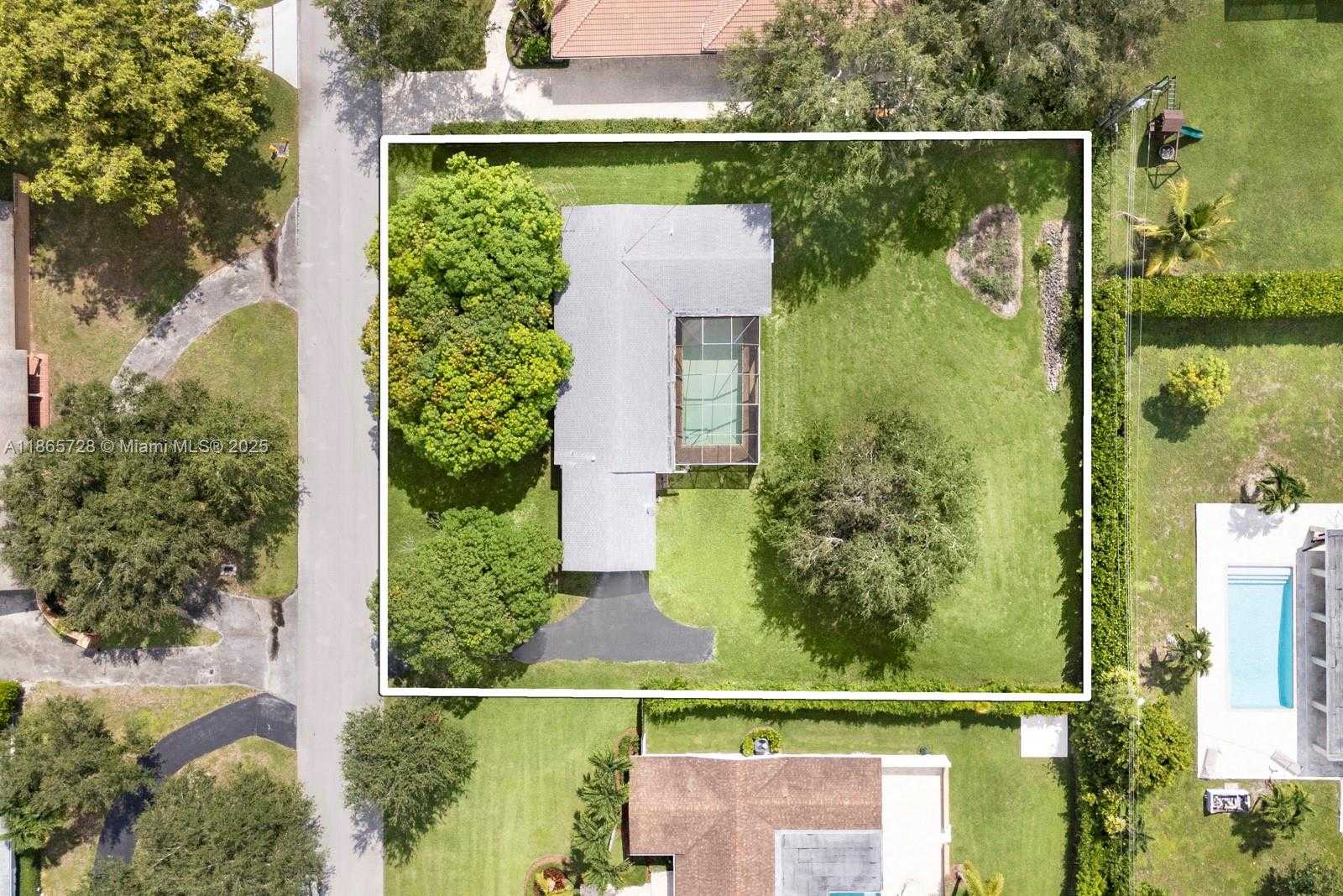 Small Image of 7320 SOUTH WEST 131ST ST, Pinecrest Number 2