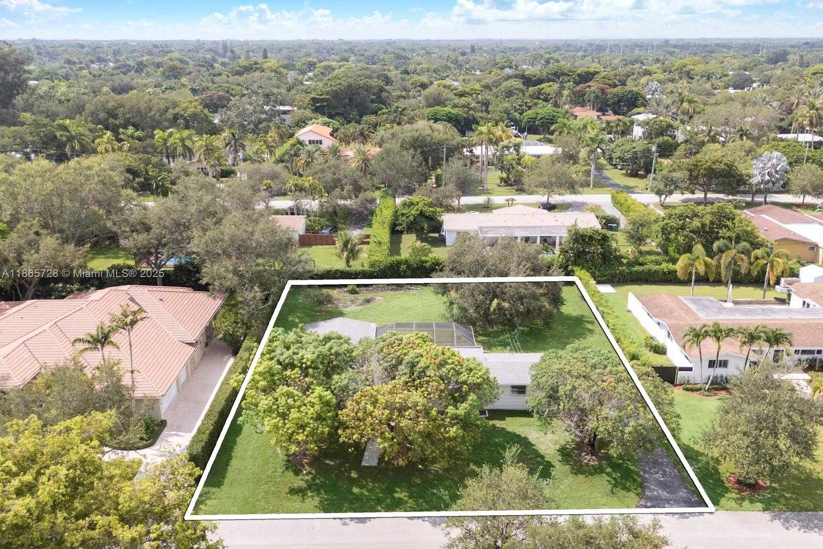 Small Image of 7320 SOUTH WEST 131ST ST, Pinecrest Number 6