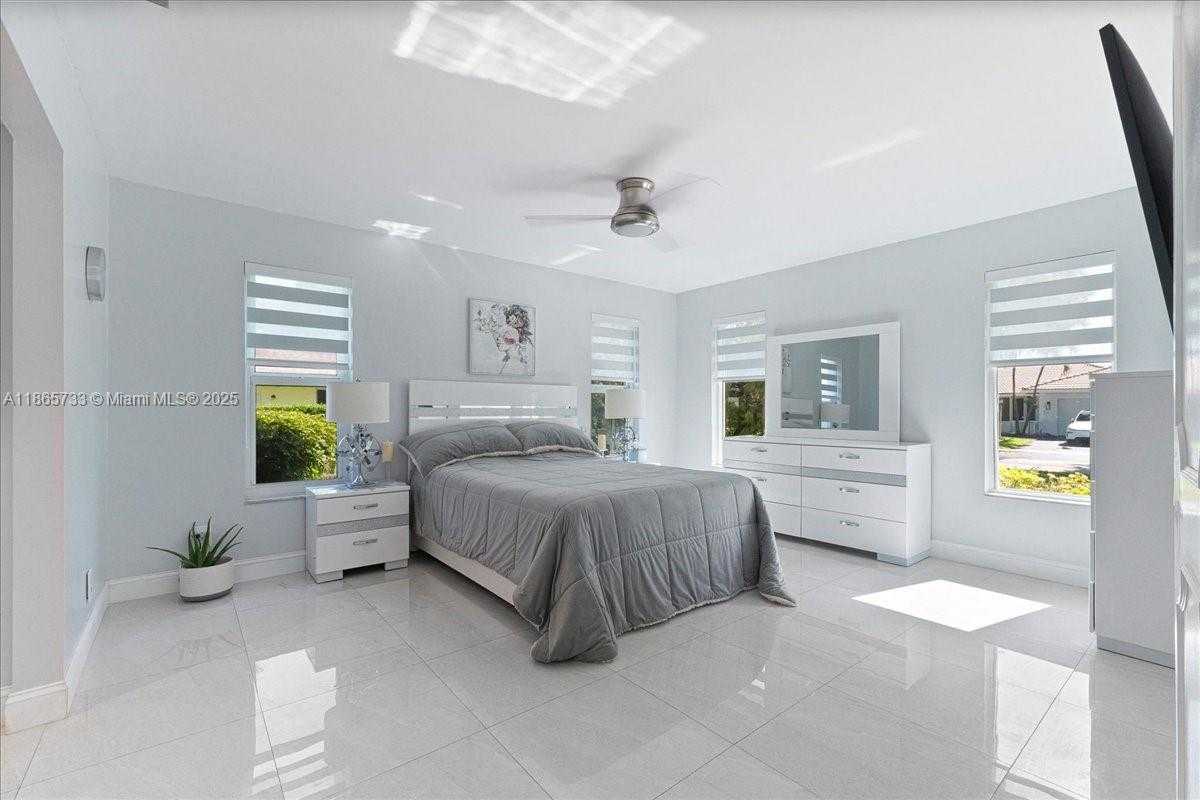 Small Image of 6581 SOUTH WEST 20TH CT, Plantation Number 17