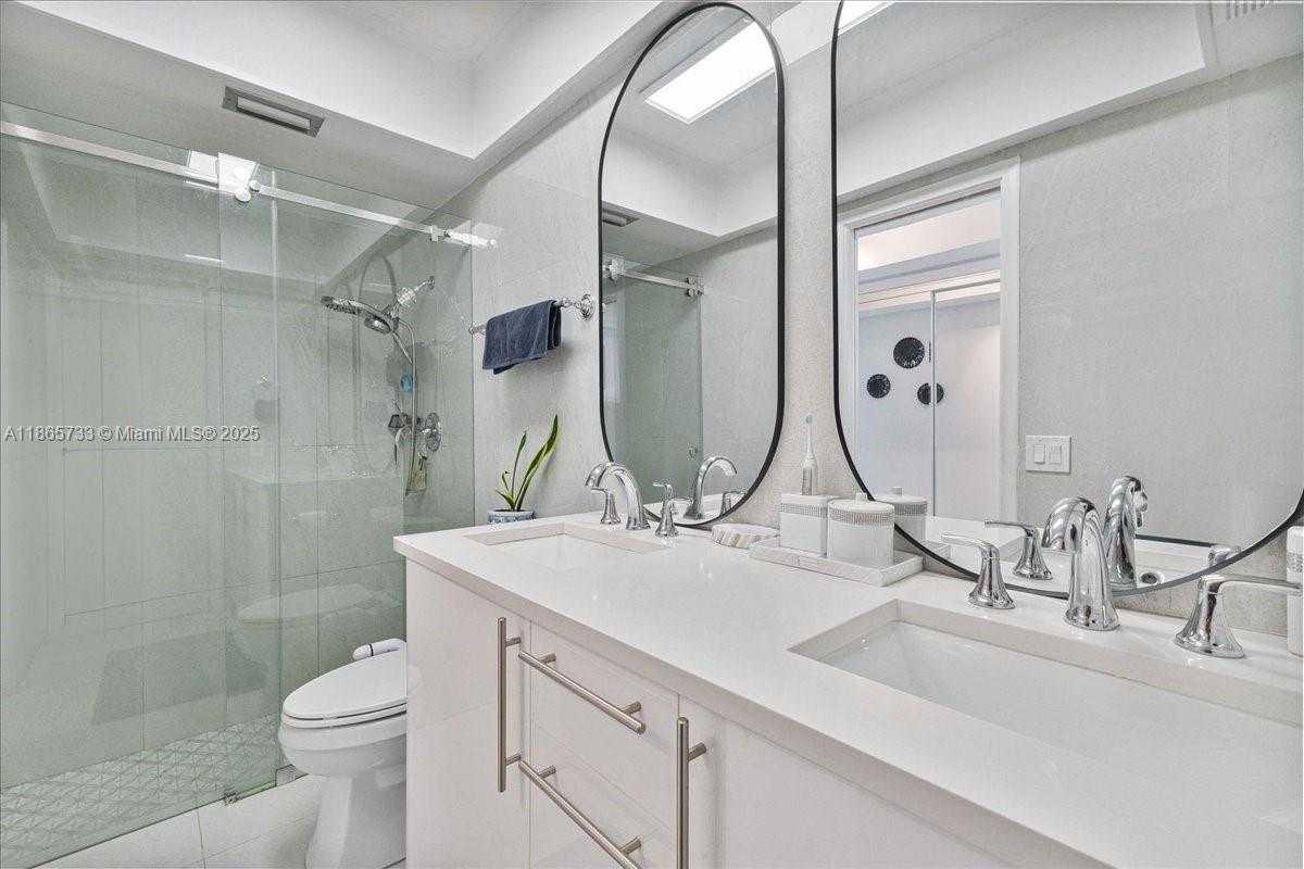Small Image of 6581 SOUTH WEST 20TH CT, Plantation Number 21