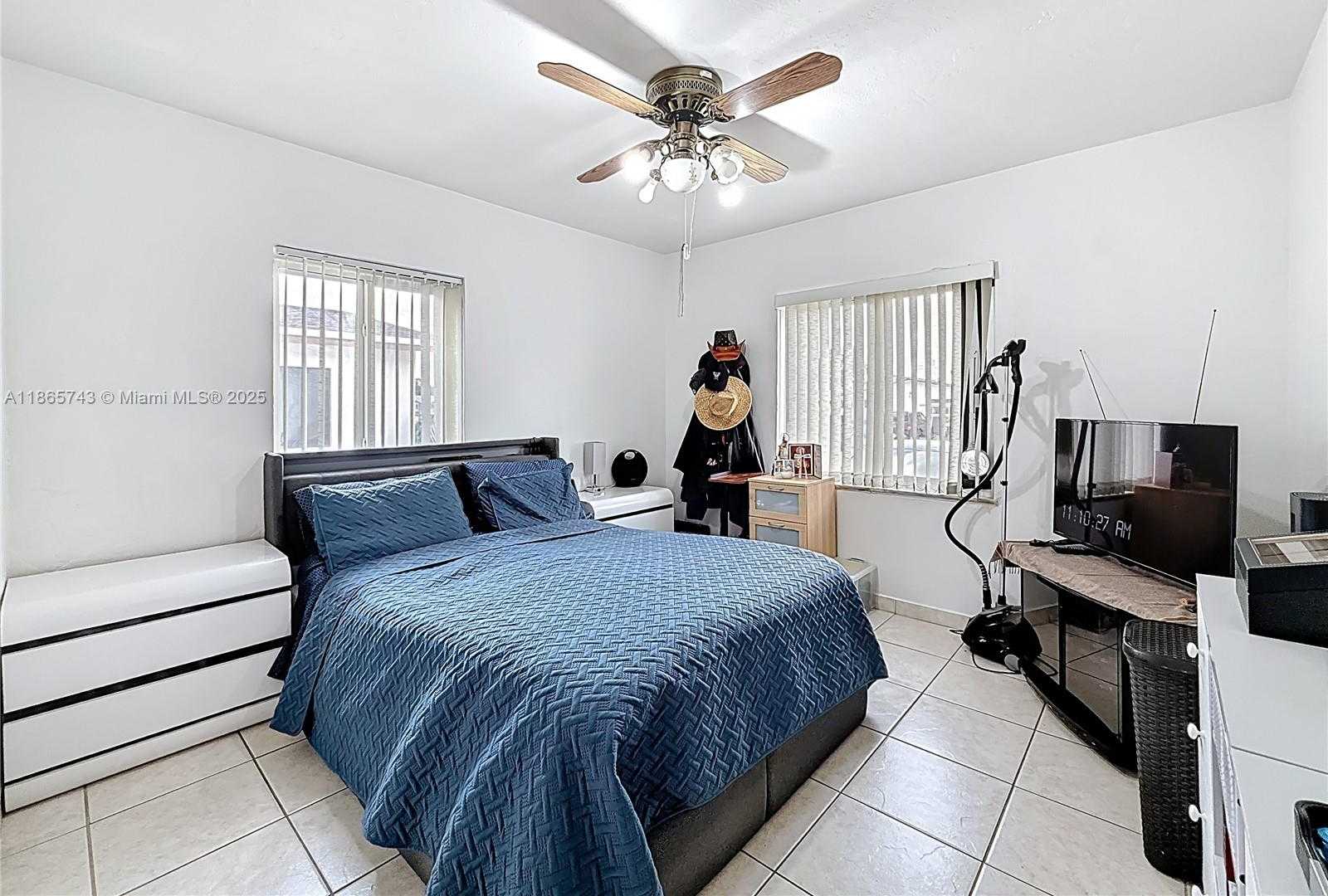 Small Image of 675 WEST 30TH ST, Hialeah Number 11