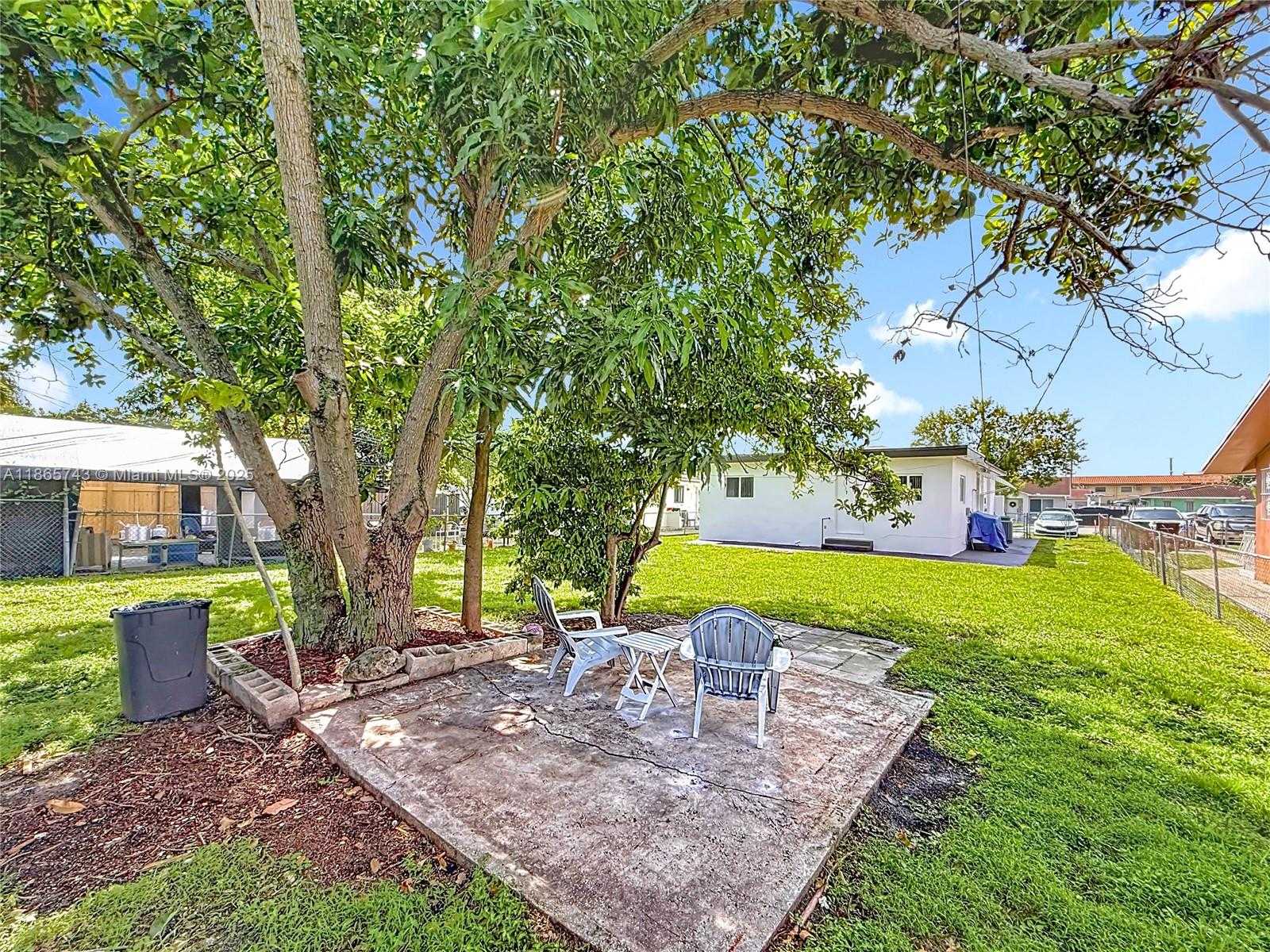 Small Image of 675 WEST 30TH ST, Hialeah Number 15