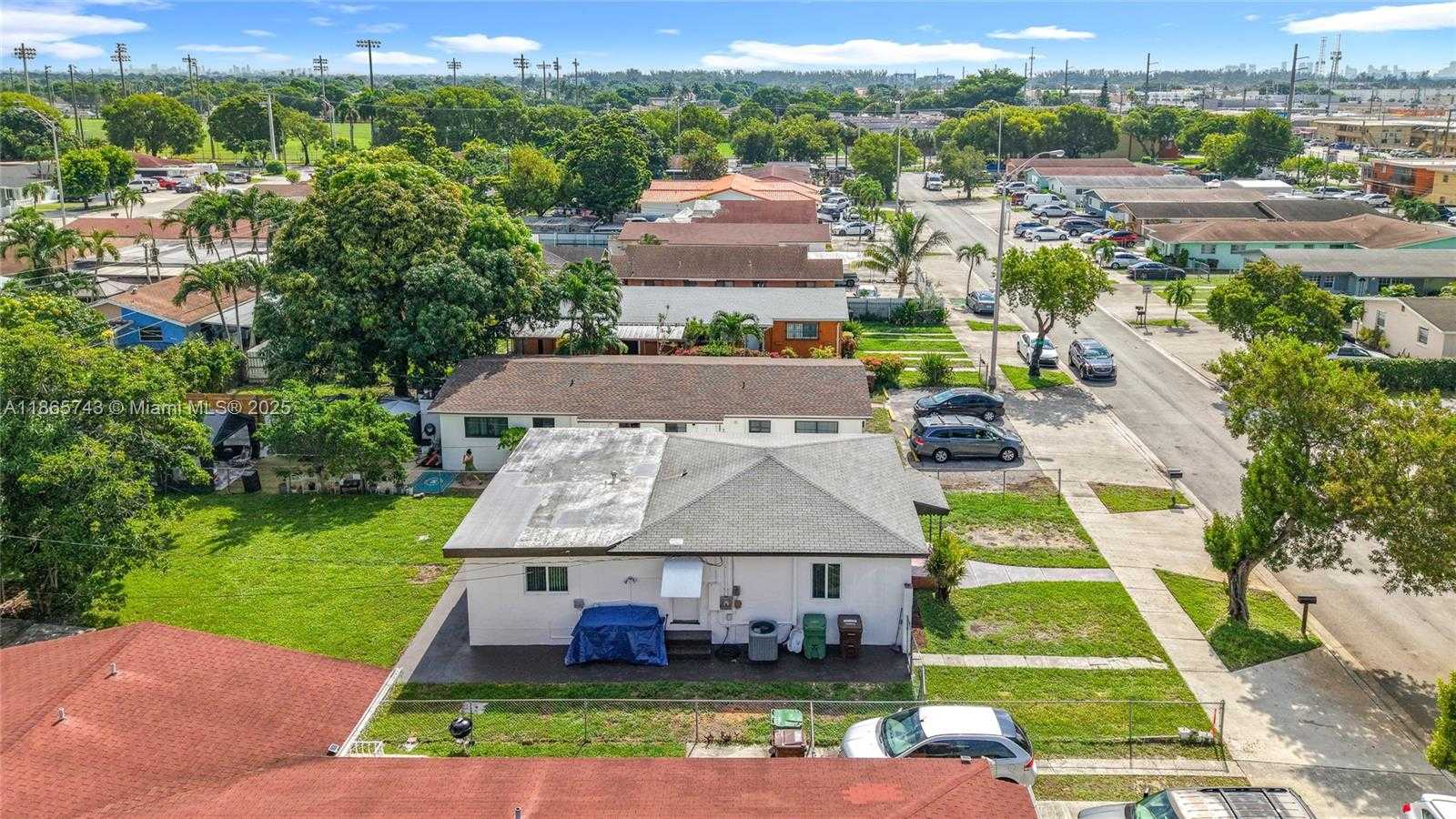 Small Image of 675 WEST 30TH ST, Hialeah Number 16