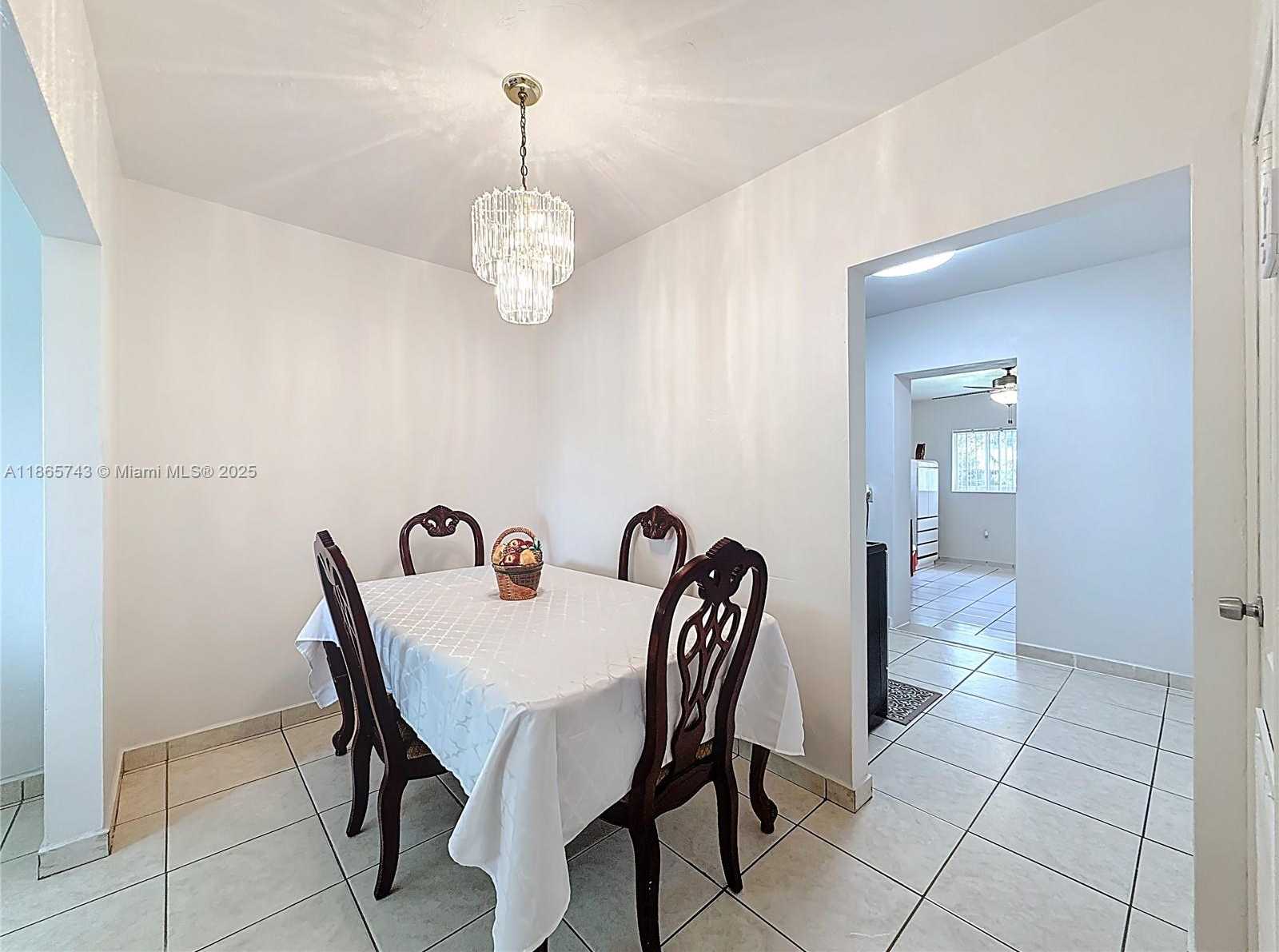 Small Image of 675 WEST 30TH ST, Hialeah Number 5