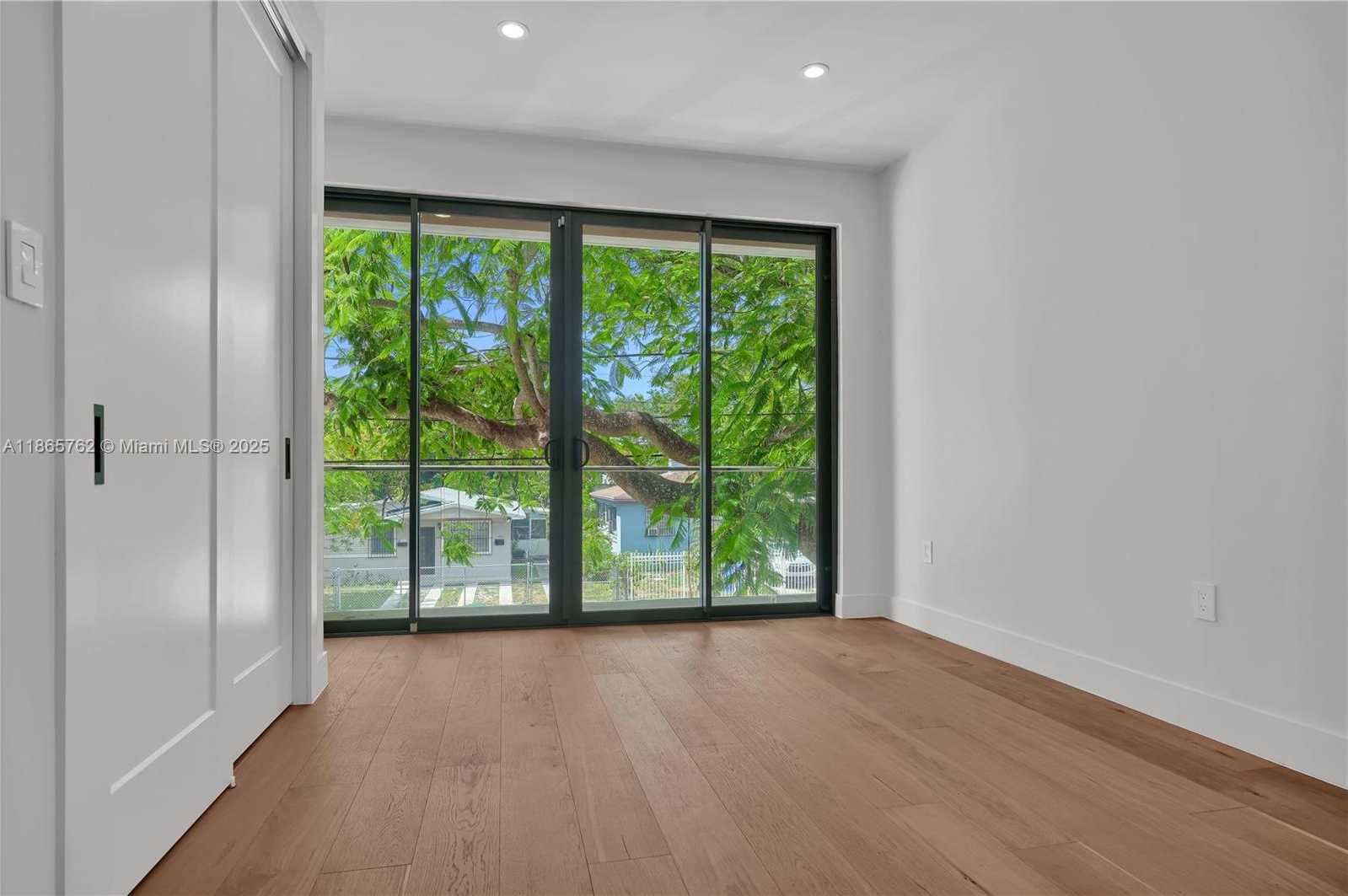 Small Image of 223 NORTH WEST 51ST ST, Miami Number 23