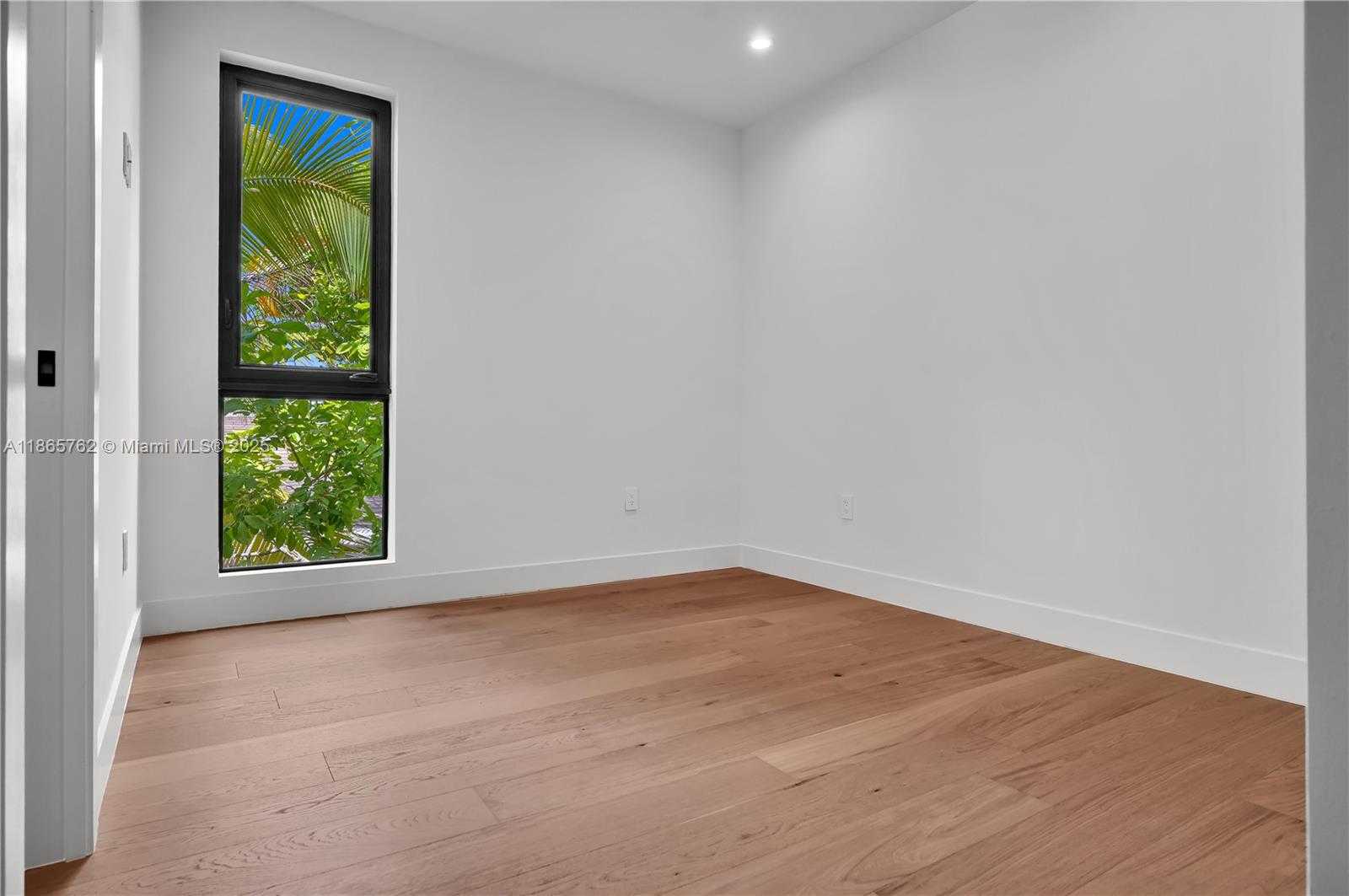 Small Image of 223 NORTH WEST 51ST ST, Miami Number 24