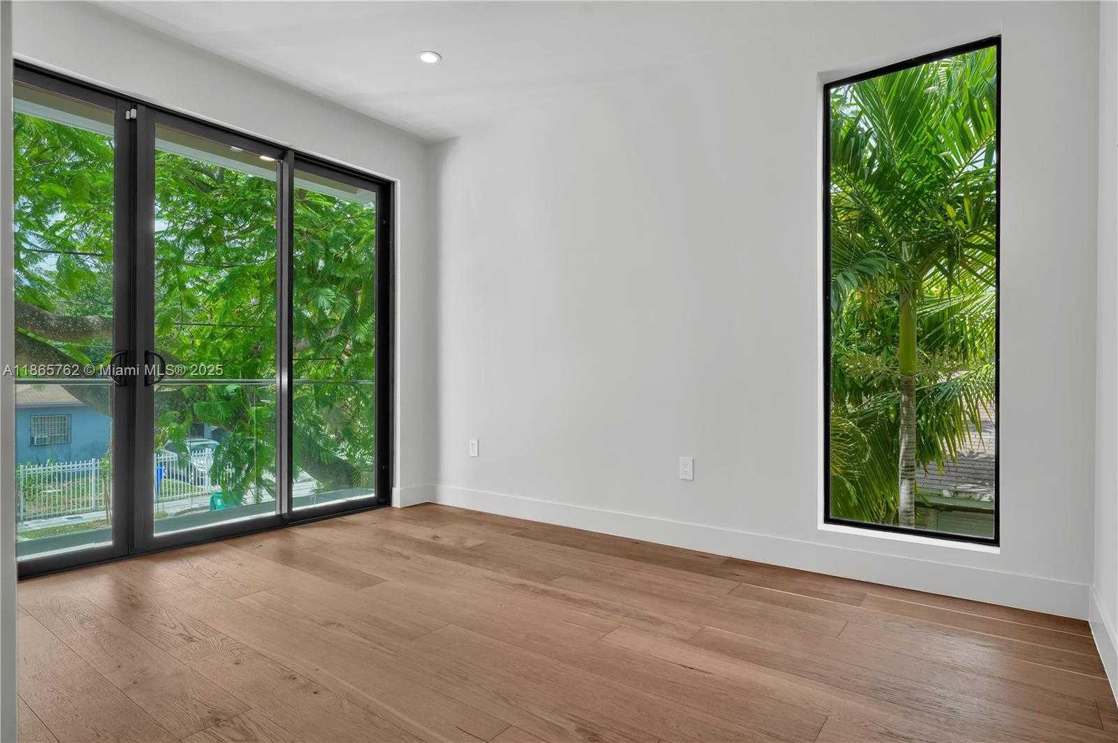 Small Image of 223 NORTH WEST 51ST ST, Miami Number 27