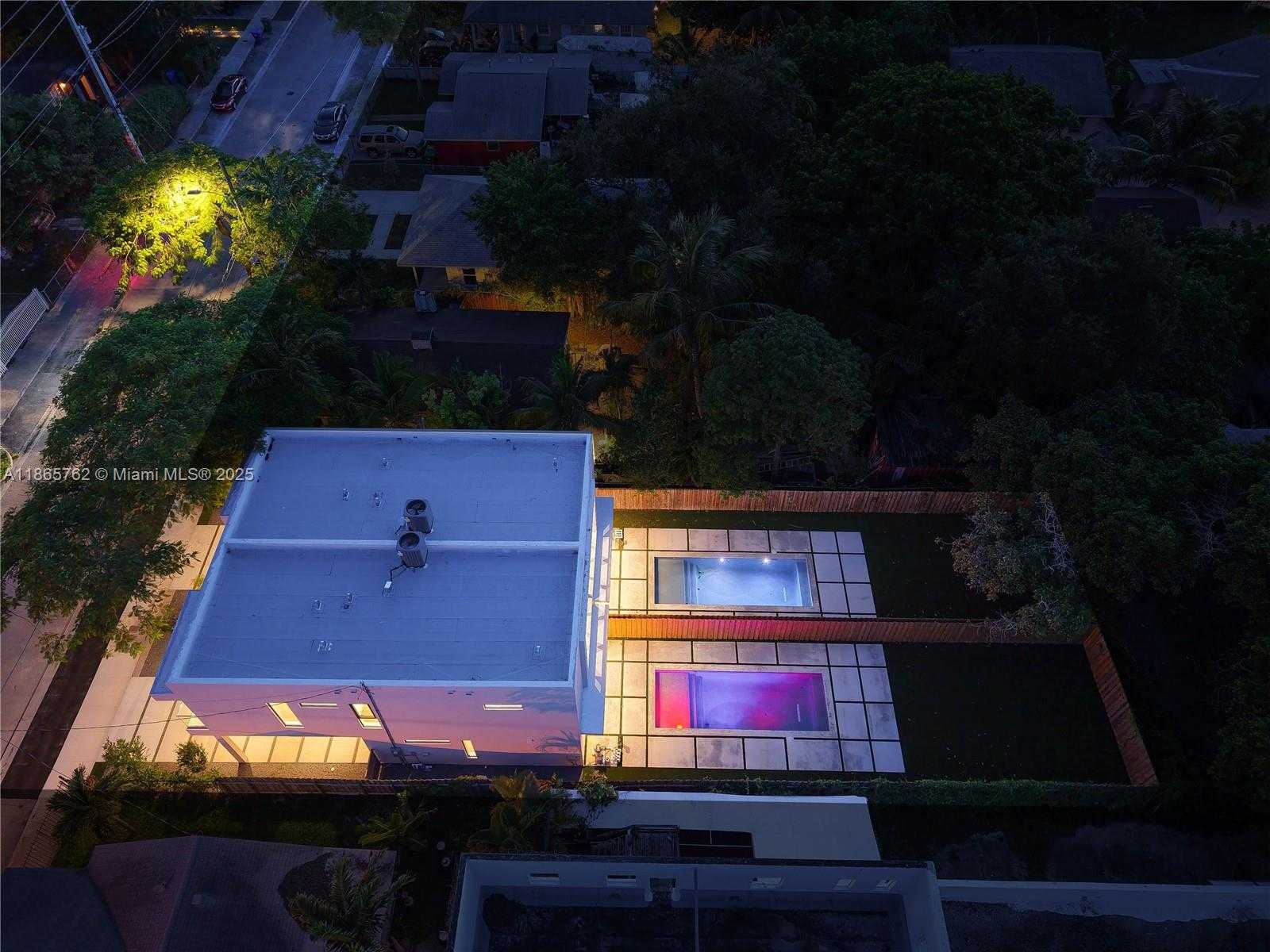 Small Image of 223 NORTH WEST 51ST ST, Miami Number 34