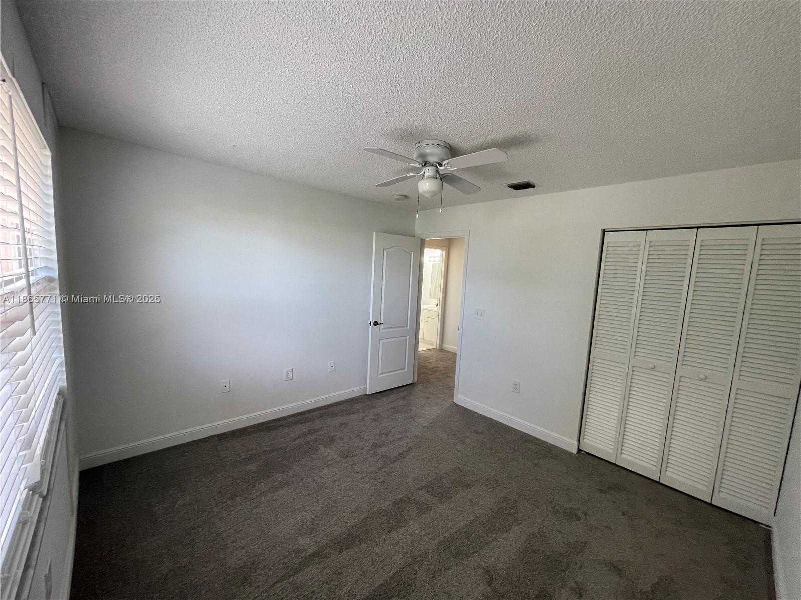 Small Image of 4030 EASTRIDGE CIR, Deerfield Beach Number 12