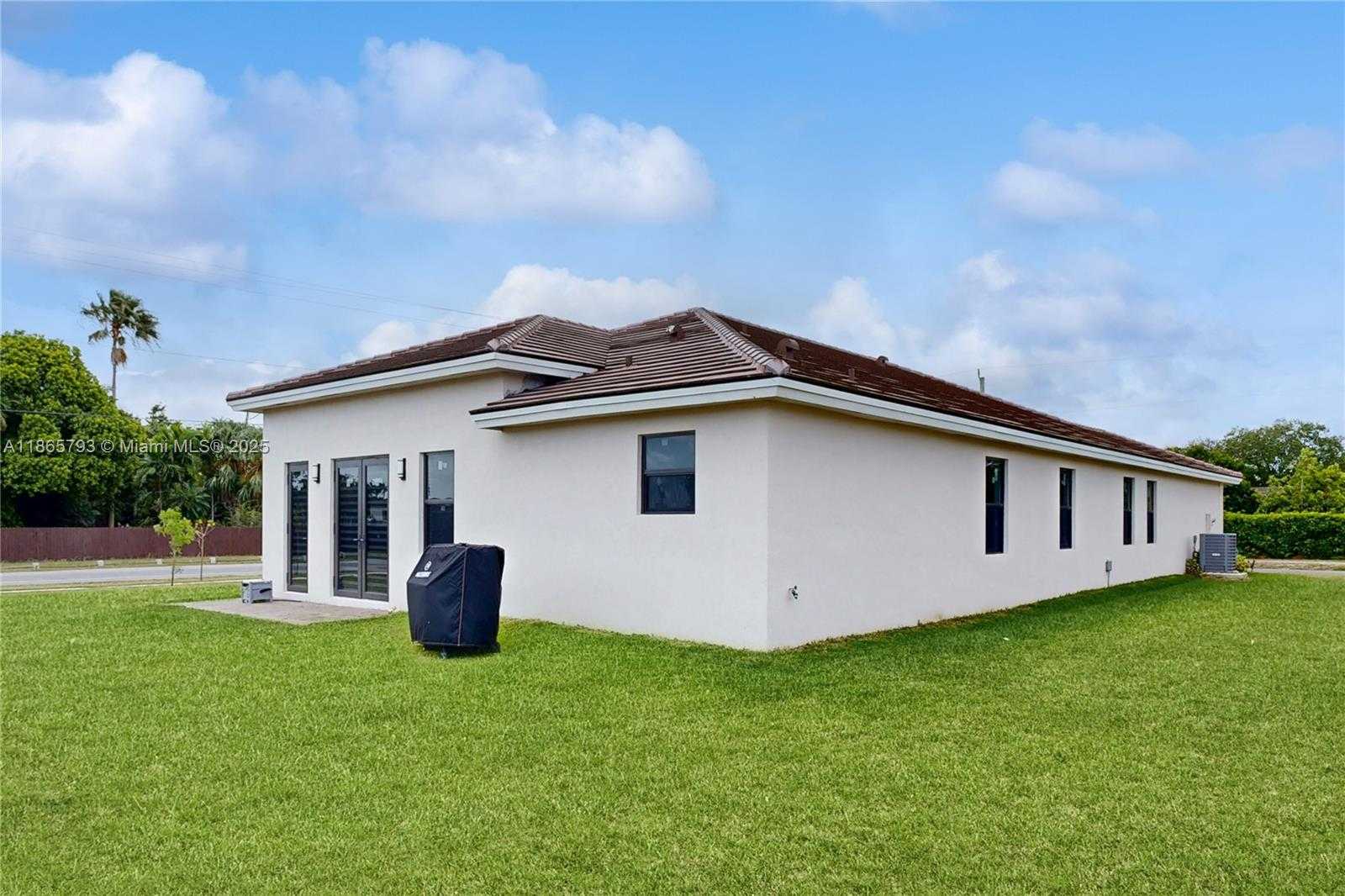 Small Image of 31171 SOUTH WEST 193RD AVE, Homestead Number 32