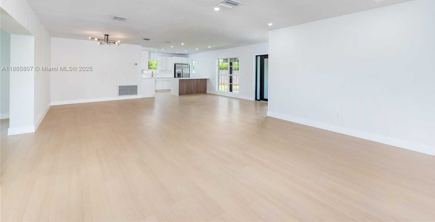 Small Image of Cutler Bay Number 15
