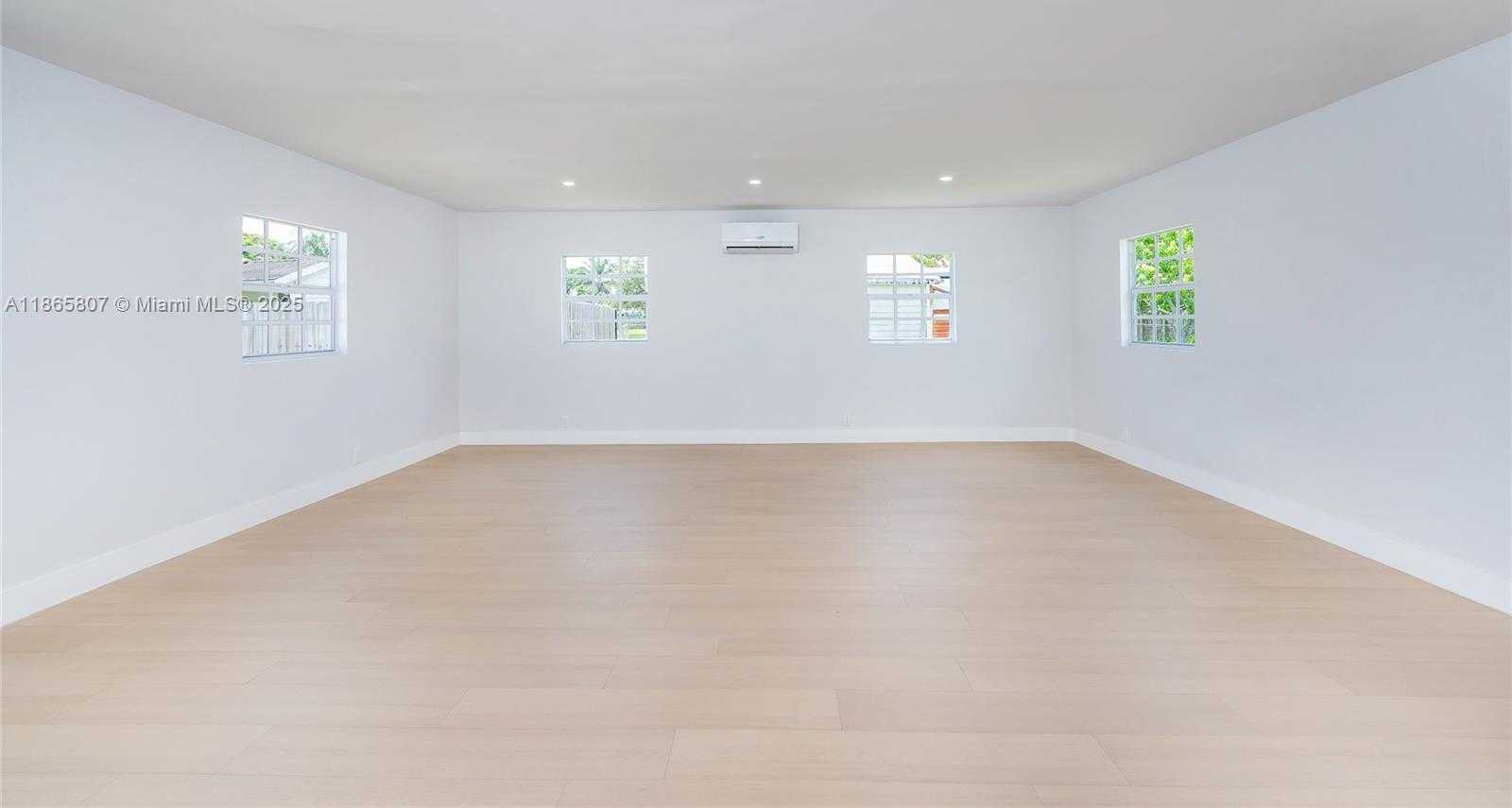 Small Image of Cutler Bay Number 16