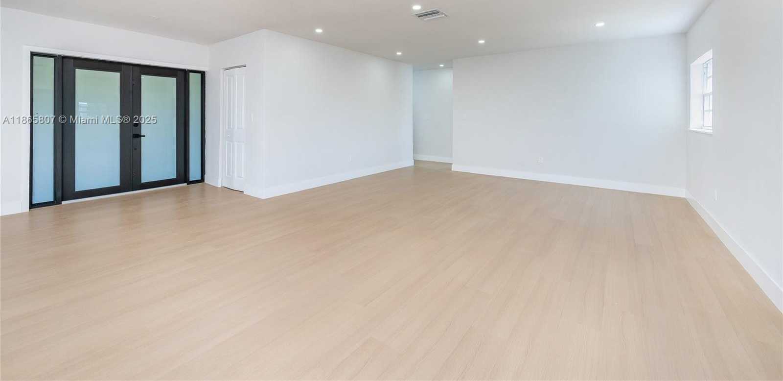 Small Image of Cutler Bay Number 20