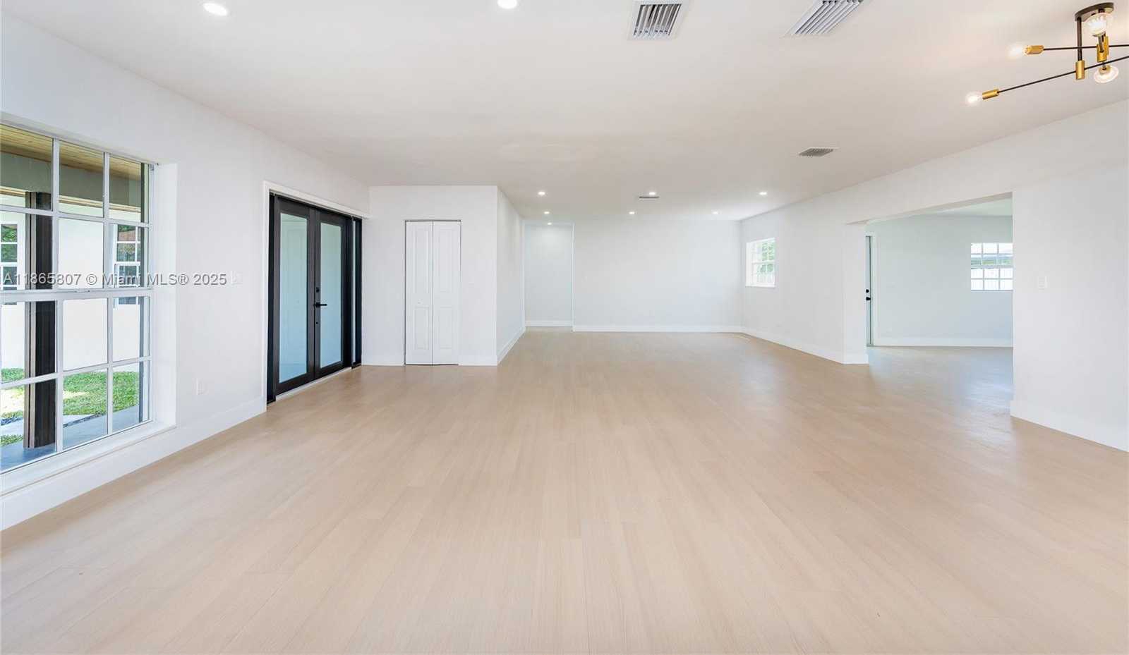 Small Image of Cutler Bay Number 21