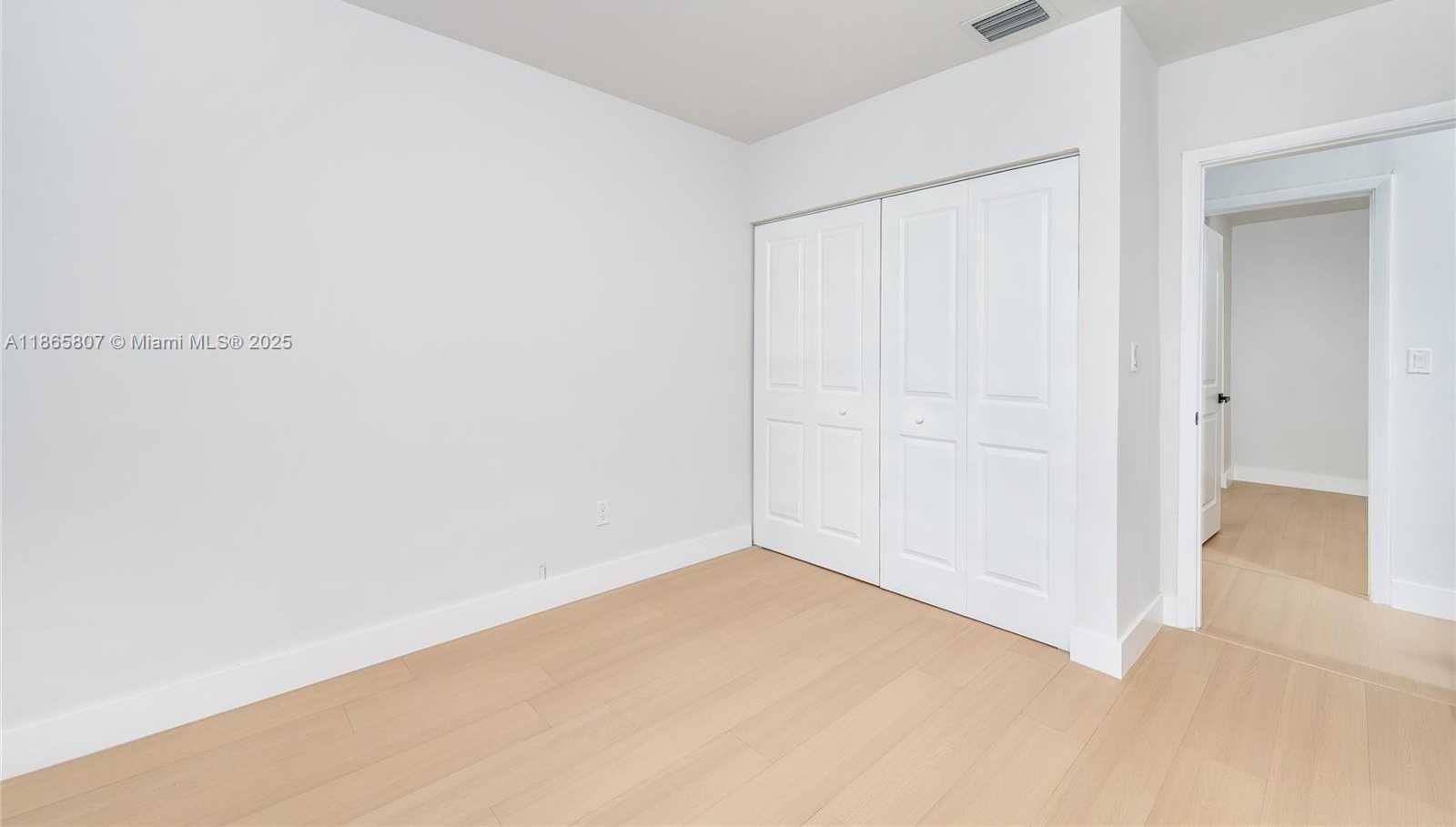Small Image of Cutler Bay Number 31