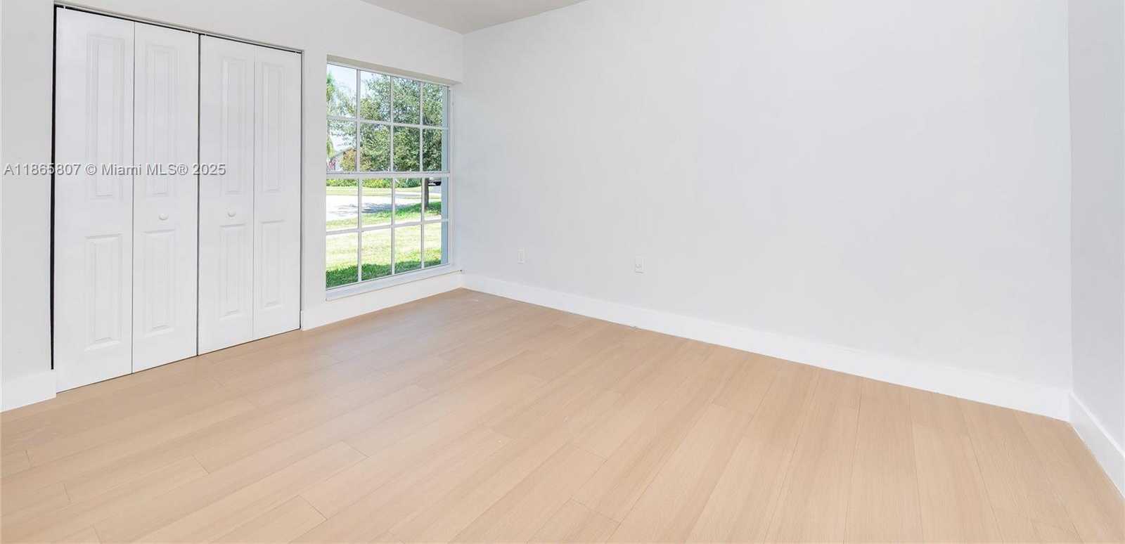 Small Image of Cutler Bay Number 33