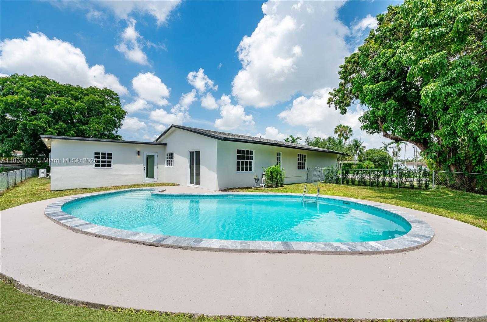 Small Image of Cutler Bay Number 37