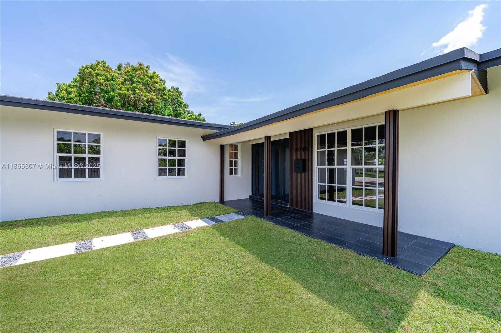 Small Image of Cutler Bay Number 9