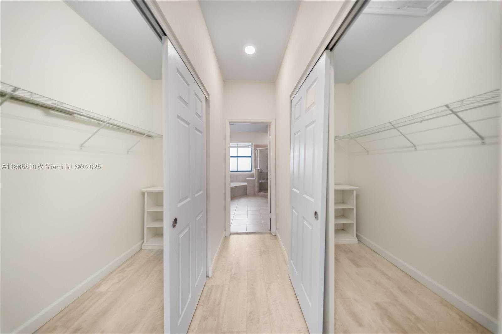 Small Image of 10521 WEST 35TH WAY, Hialeah Number 32