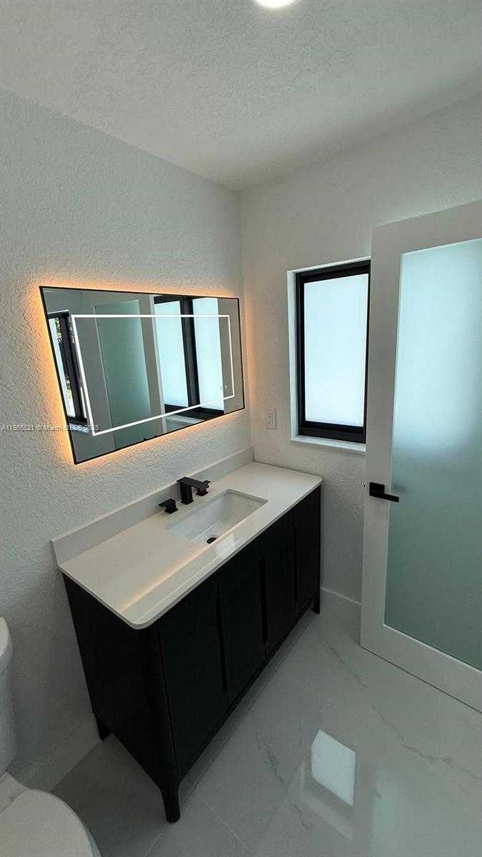 Small Image of 20 NORTH WEST 197TH ST, Miami Gardens Number 38