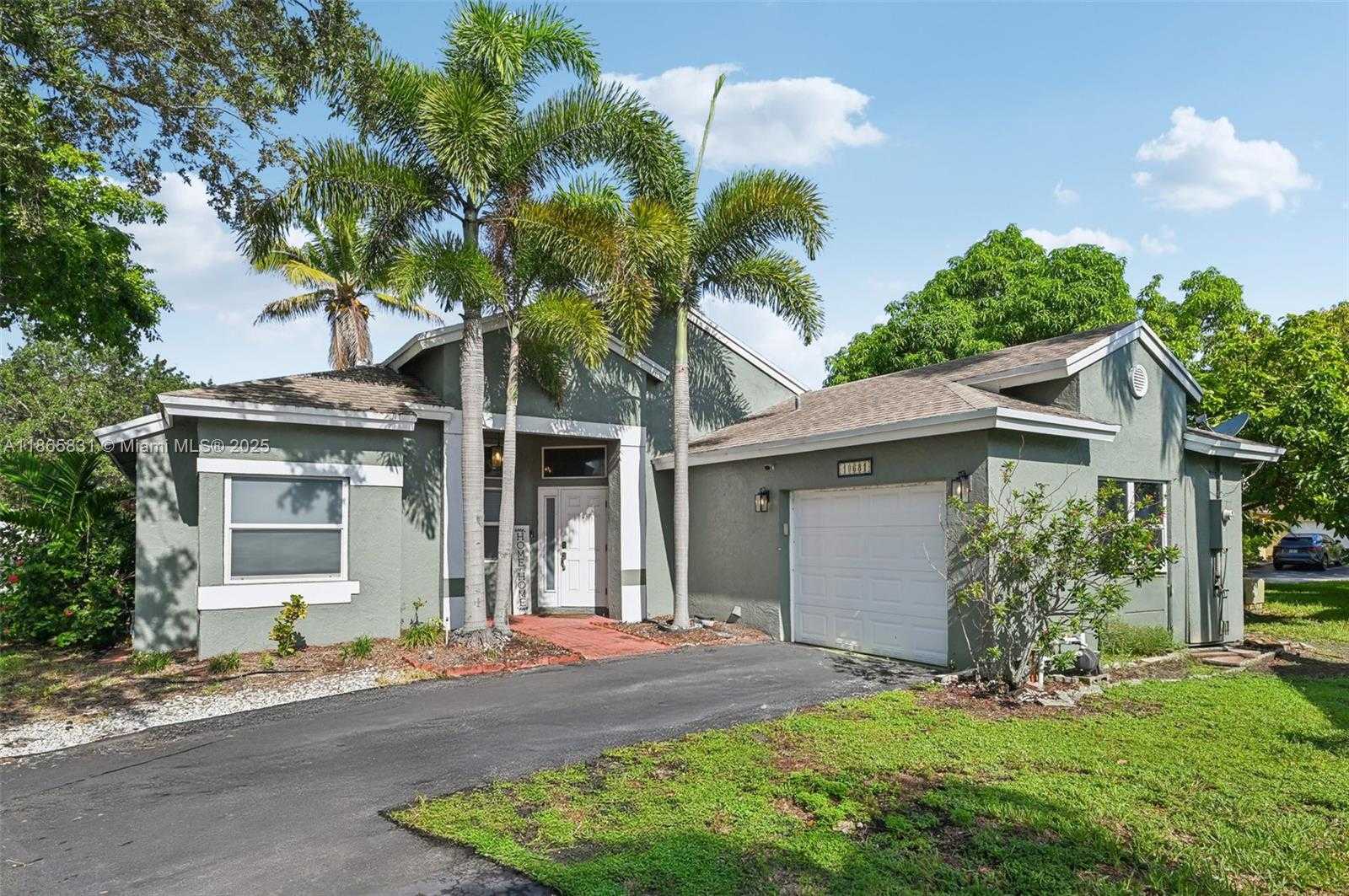Small Image of 10681 LAGO WELLEBY DR, Sunrise Number 38
