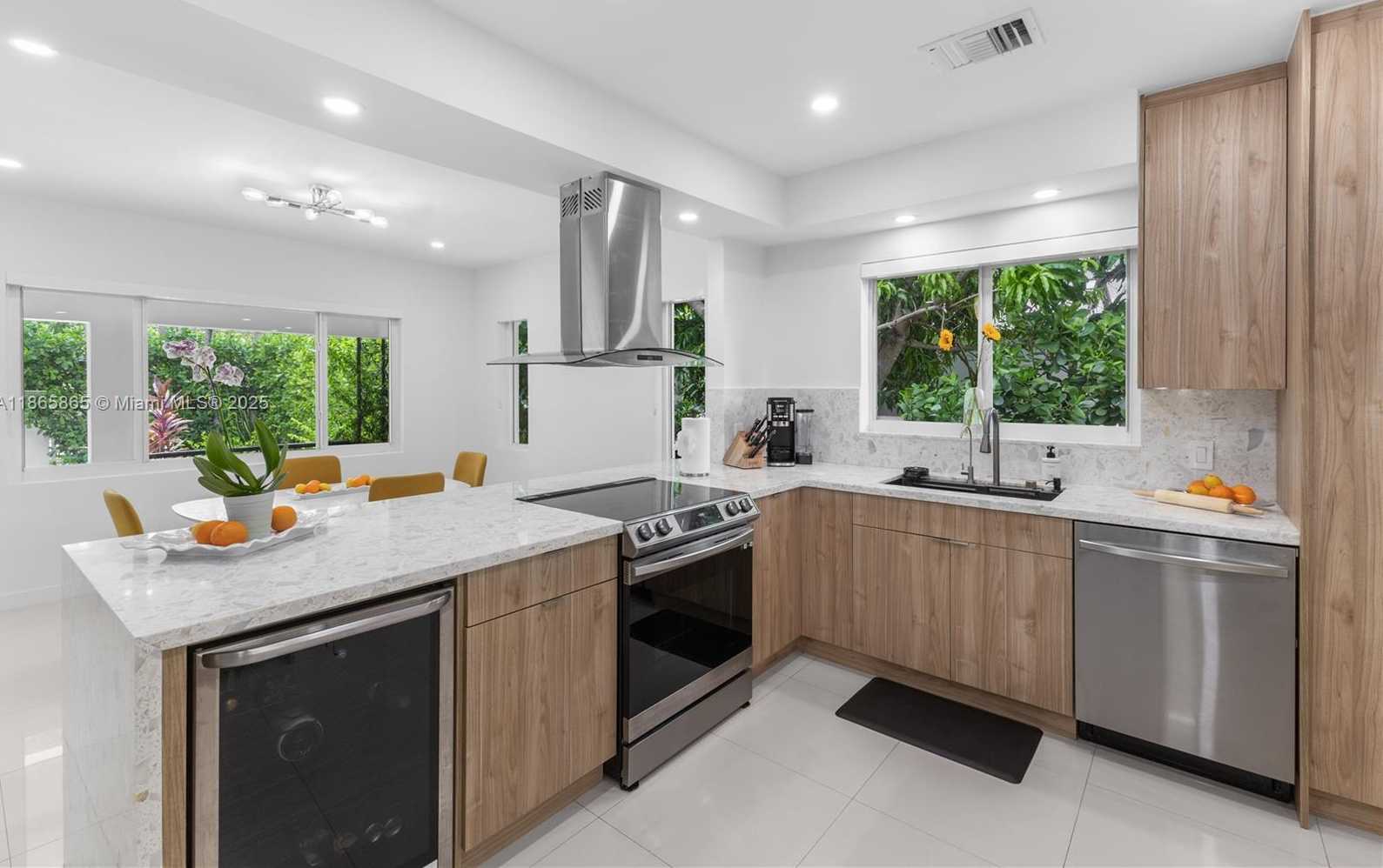 Small Image of 741 NORTH EAST 87TH ST, Miami Number 16