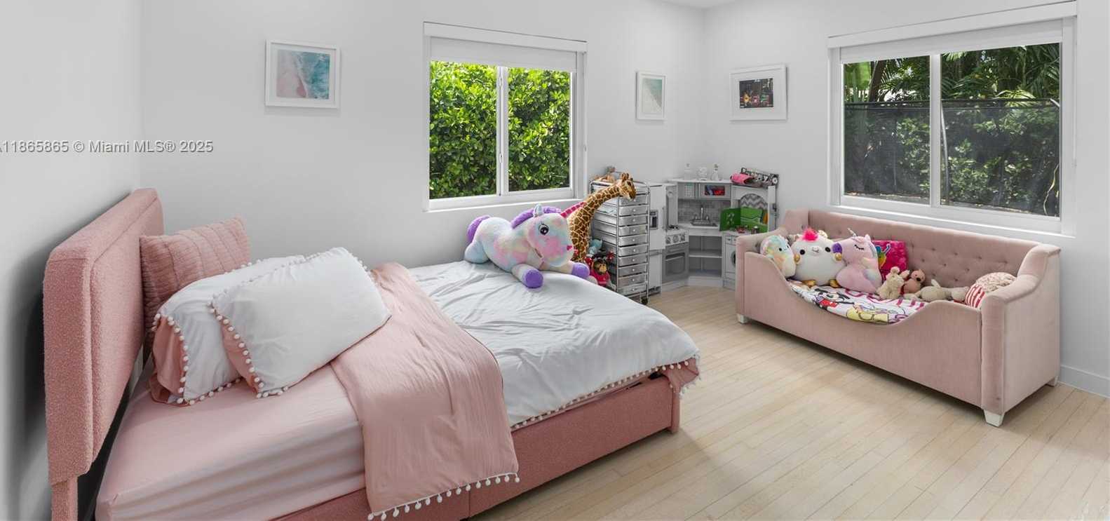 Small Image of 741 NORTH EAST 87TH ST, Miami Number 24
