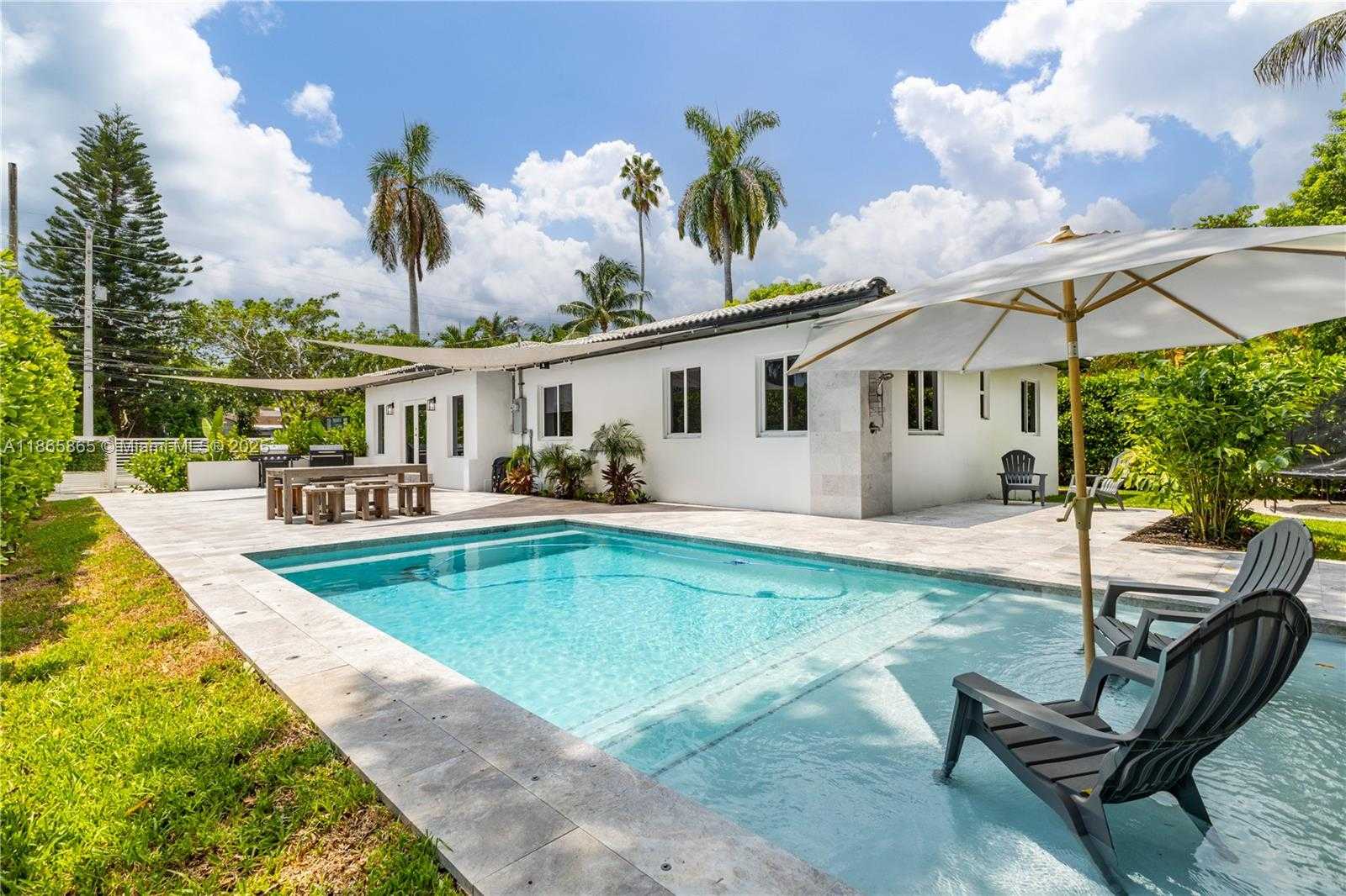 Small Image of 741 NORTH EAST 87TH ST, Miami Number 3