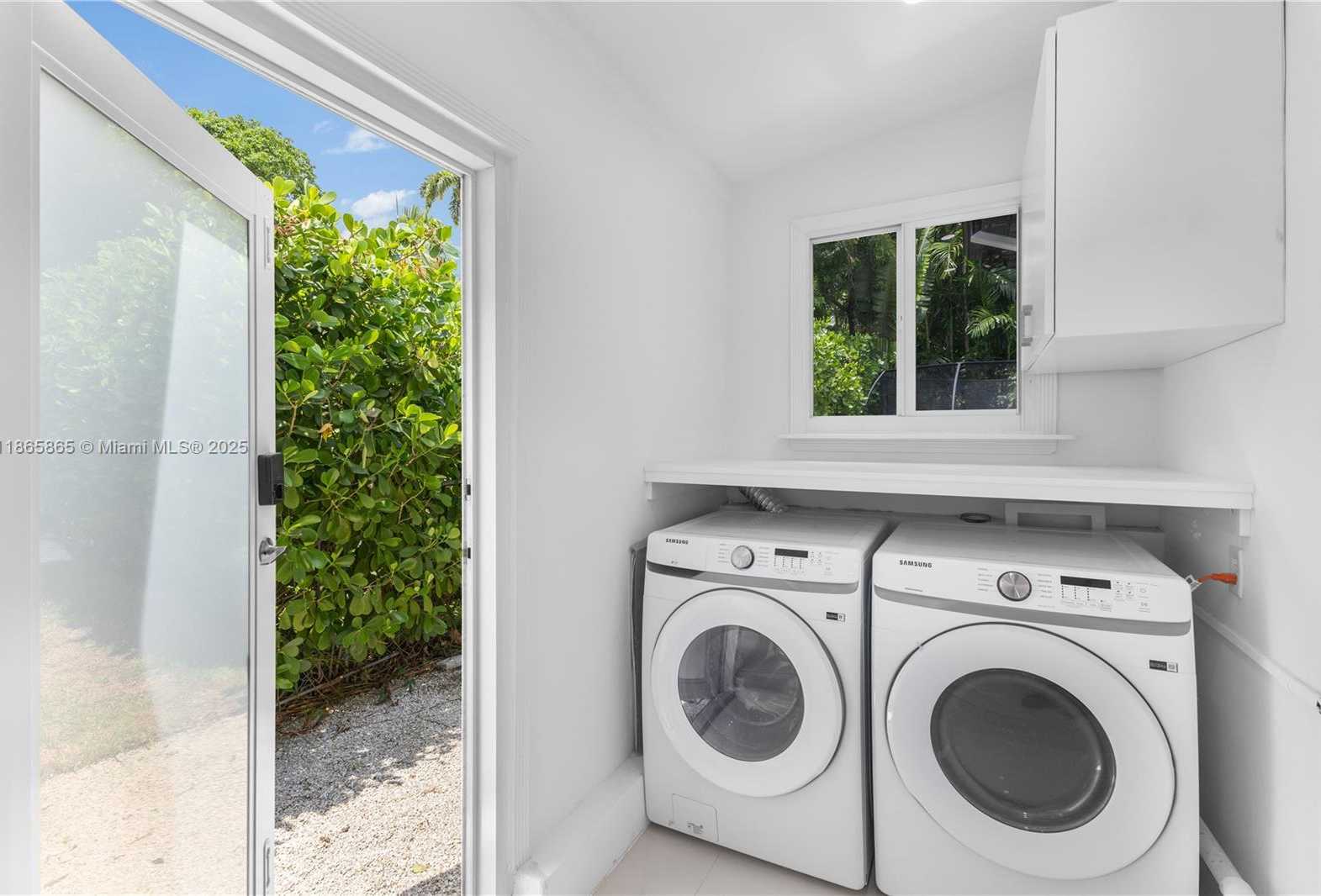 Small Image of 741 NORTH EAST 87TH ST, Miami Number 31