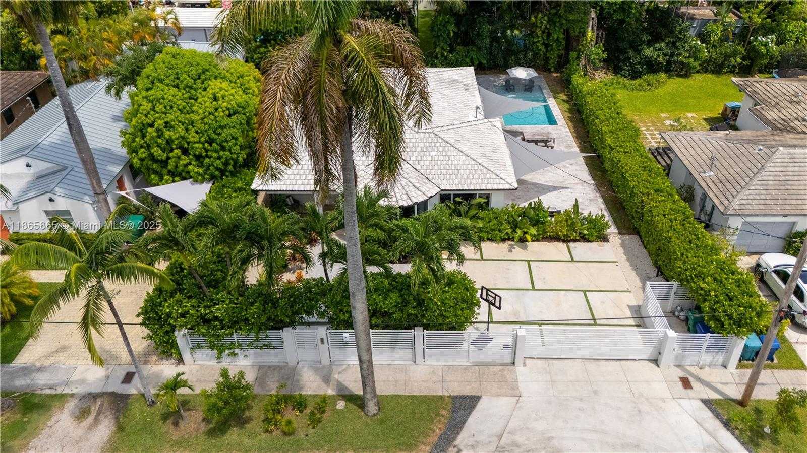 Small Image of 741 NORTH EAST 87TH ST, Miami Number 34