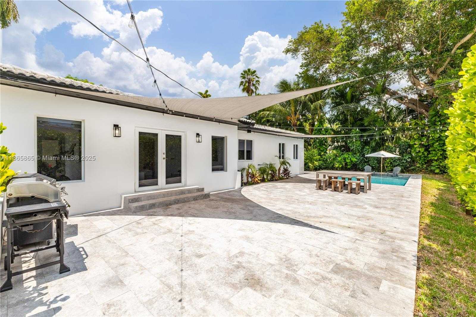 Small Image of 741 NORTH EAST 87TH ST, Miami Number 44
