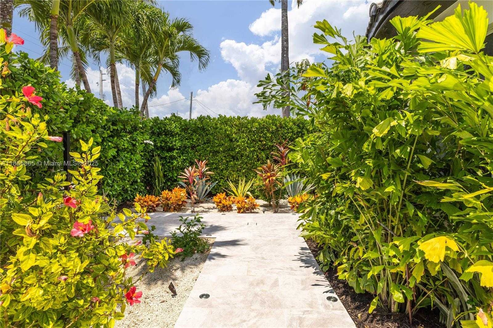 Small Image of 741 NORTH EAST 87TH ST, Miami Number 46