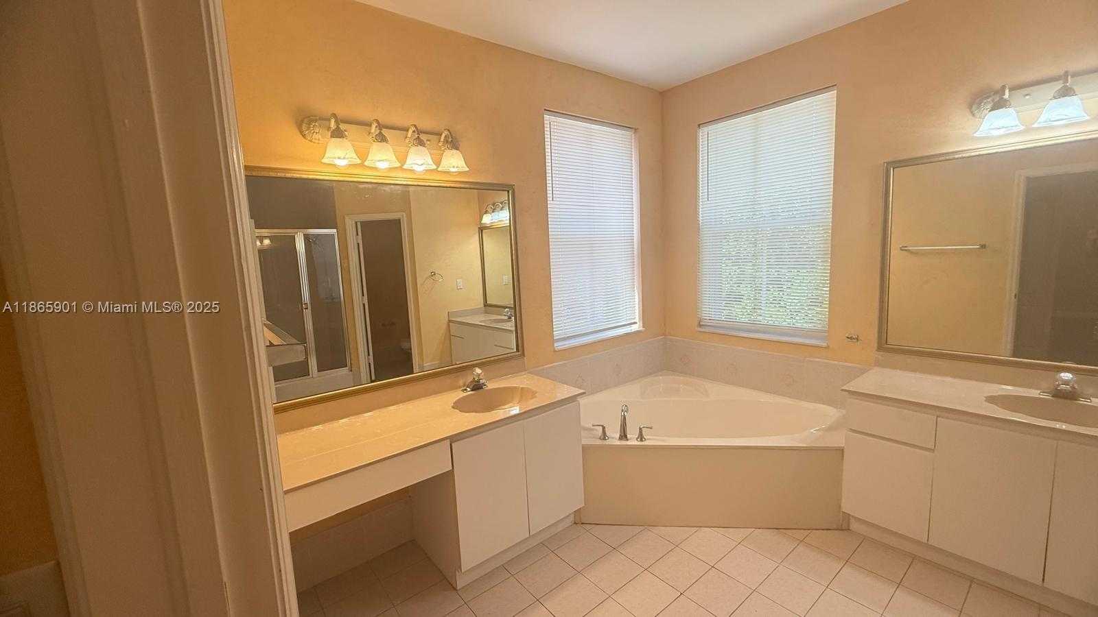 Small Image of 3654 SOUTH WEST 162ND AVE, Miramar Number 34