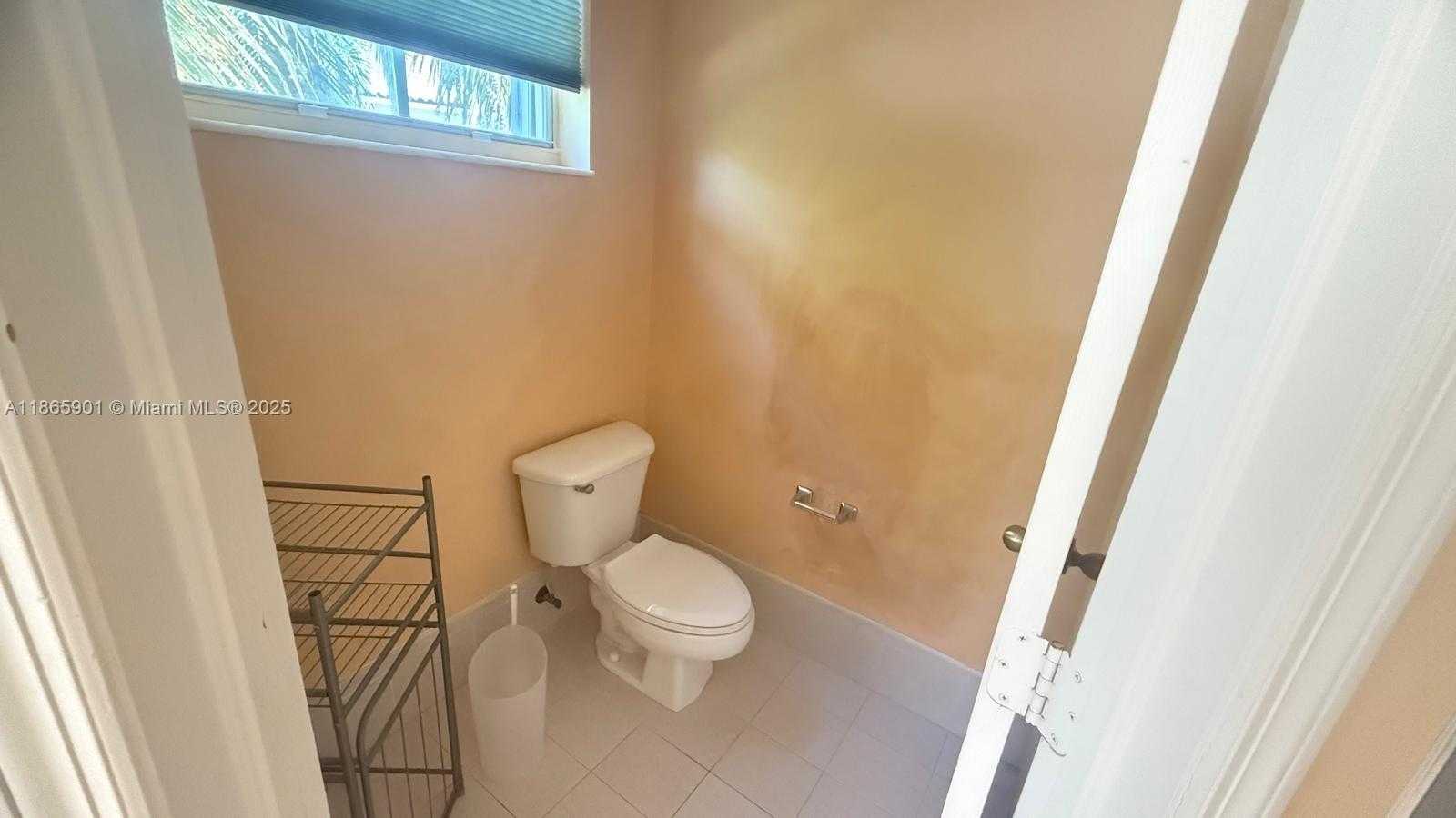 Small Image of 3654 SOUTH WEST 162ND AVE, Miramar Number 37