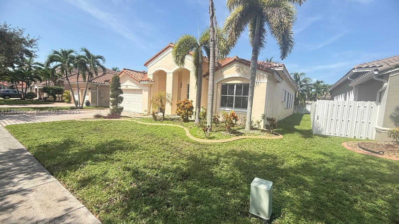 Small Image of 3654 SOUTH WEST 162ND AVE, Miramar Number 7