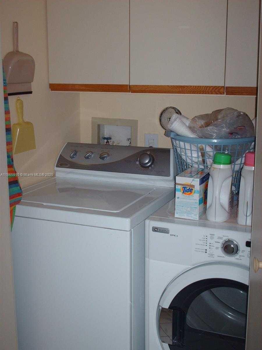 Imagen de Pequeño Objeto
