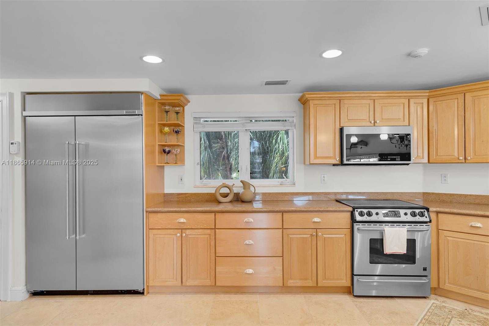 Small Image of 505 CARIBBEAN DR, Key Largo Number 17