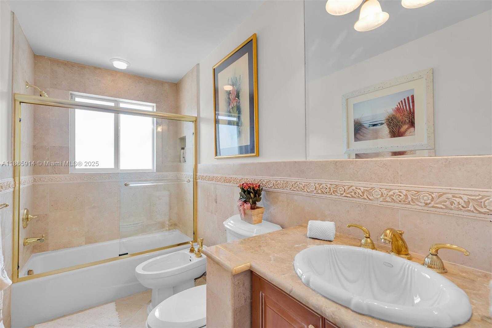 Small Image of 505 CARIBBEAN DR, Key Largo Number 23