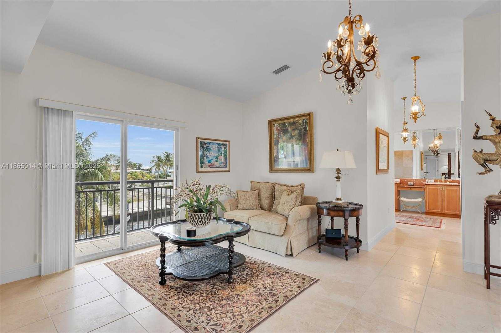 Small Image of 505 CARIBBEAN DR, Key Largo Number 35