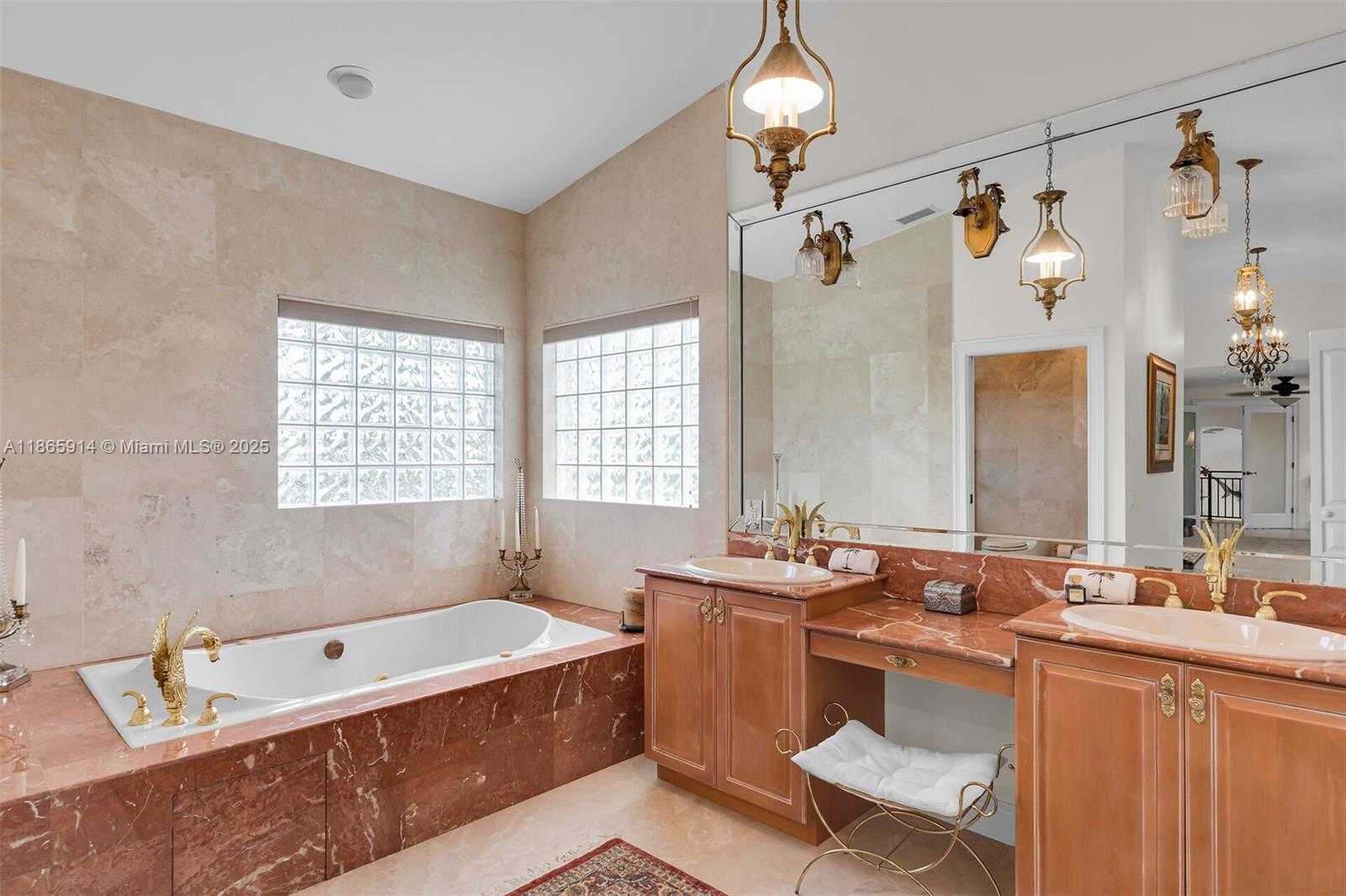 Small Image of 505 CARIBBEAN DR, Key Largo Number 37