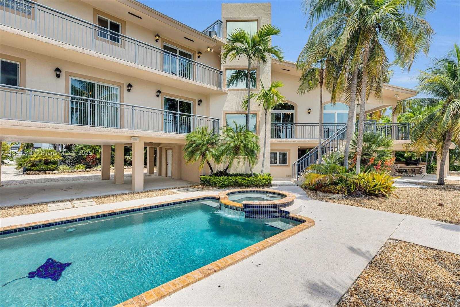 Small Image of 505 CARIBBEAN DR, Key Largo Number 47