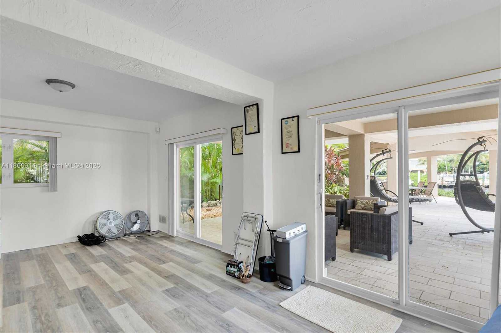 Small Image of 505 CARIBBEAN DR, Key Largo Number 56
