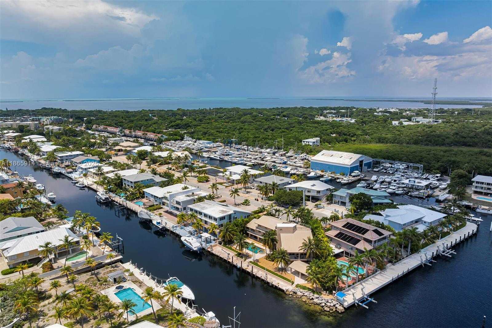 Small Image of 505 CARIBBEAN DR, Key Largo Number 9