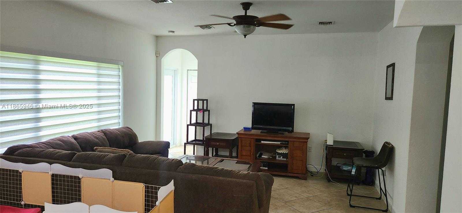 Small Image of 1035 NORTH EAST 36TH AVE, Homestead Number 18